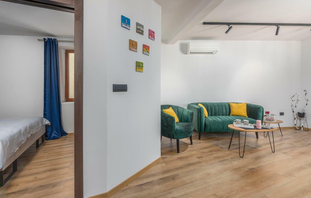 Heritage De Amicis Apartment ロヴィニ エクステリア 写真