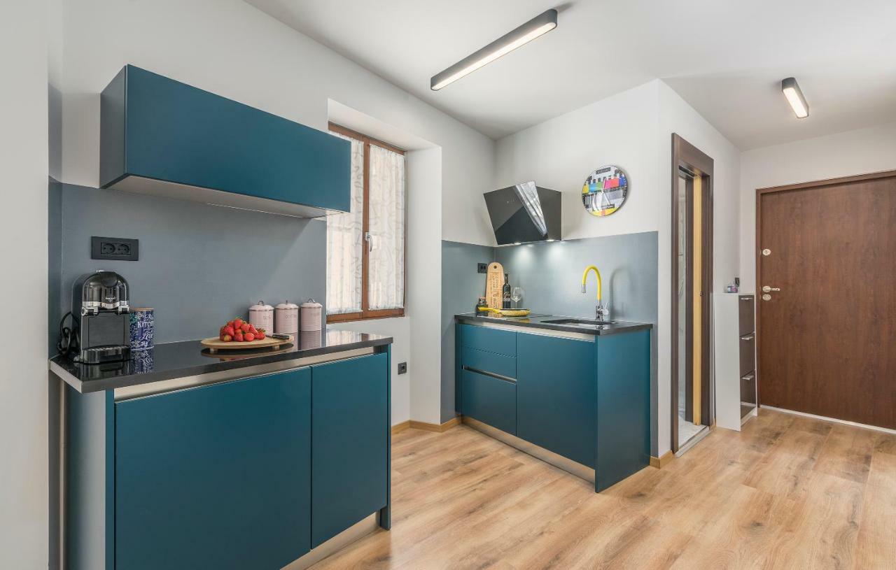 Heritage De Amicis Apartment ロヴィニ エクステリア 写真